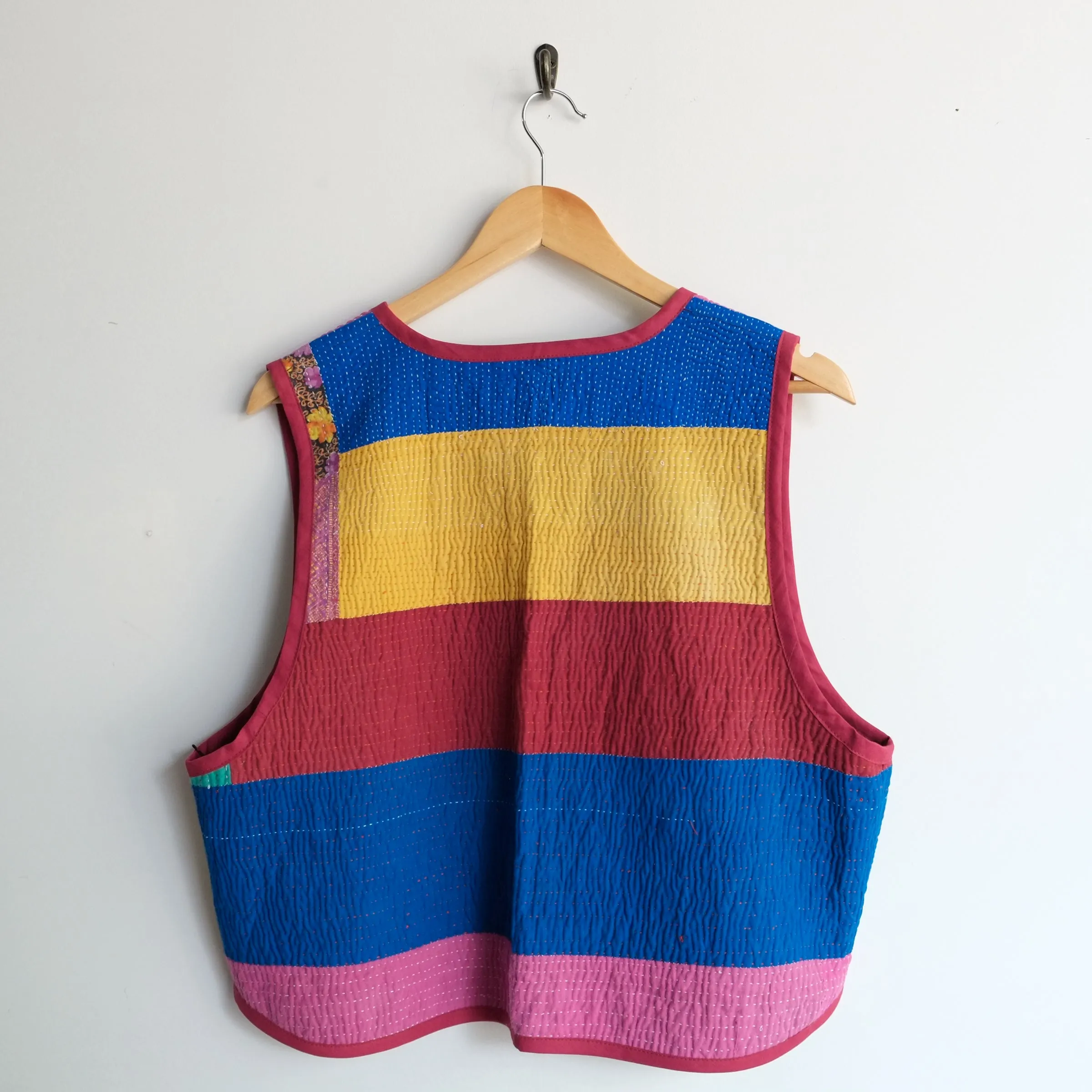 Amelia Vest Blue and Pink Color Block XXL040