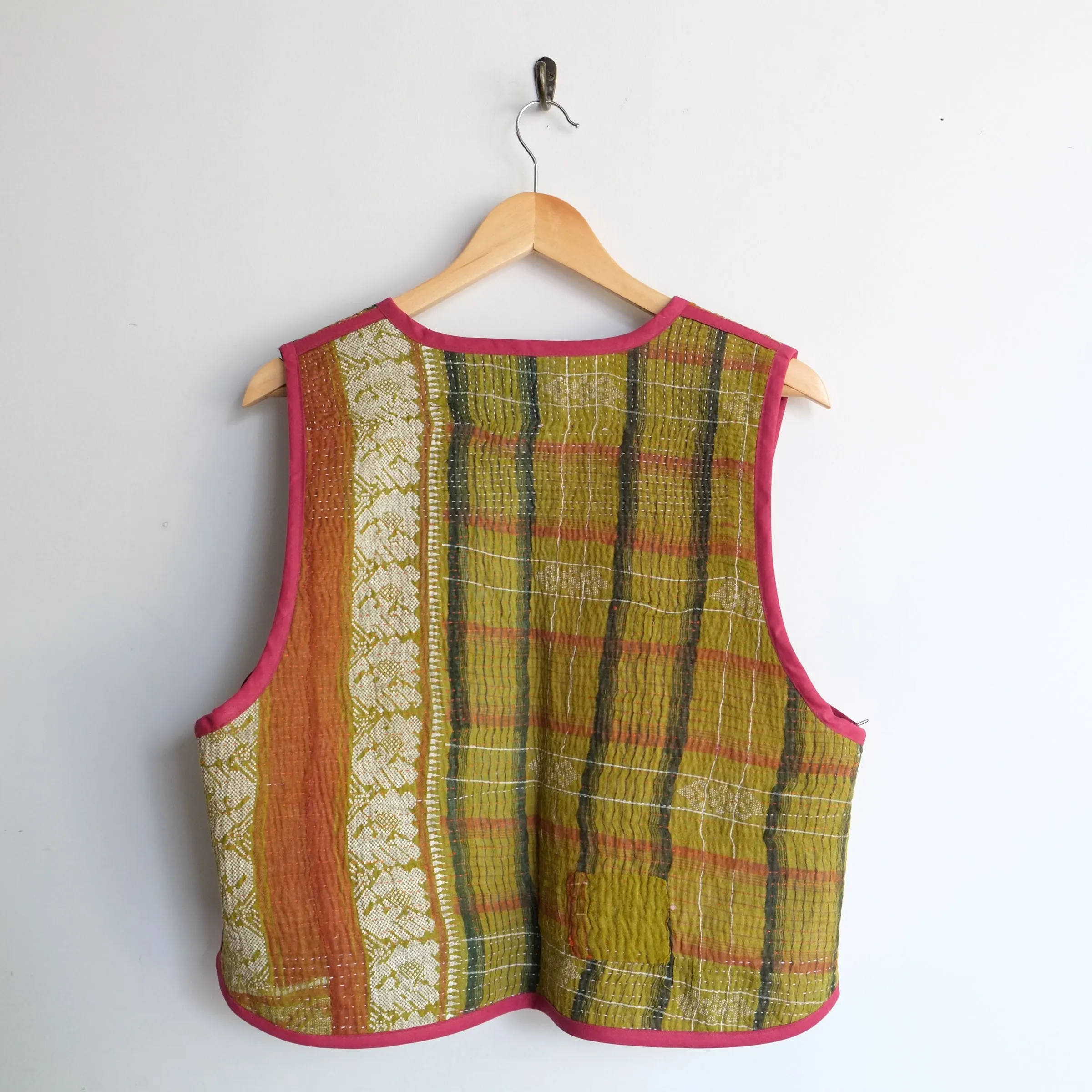 Amelia Vest Blue and Pink Color Block XXL040