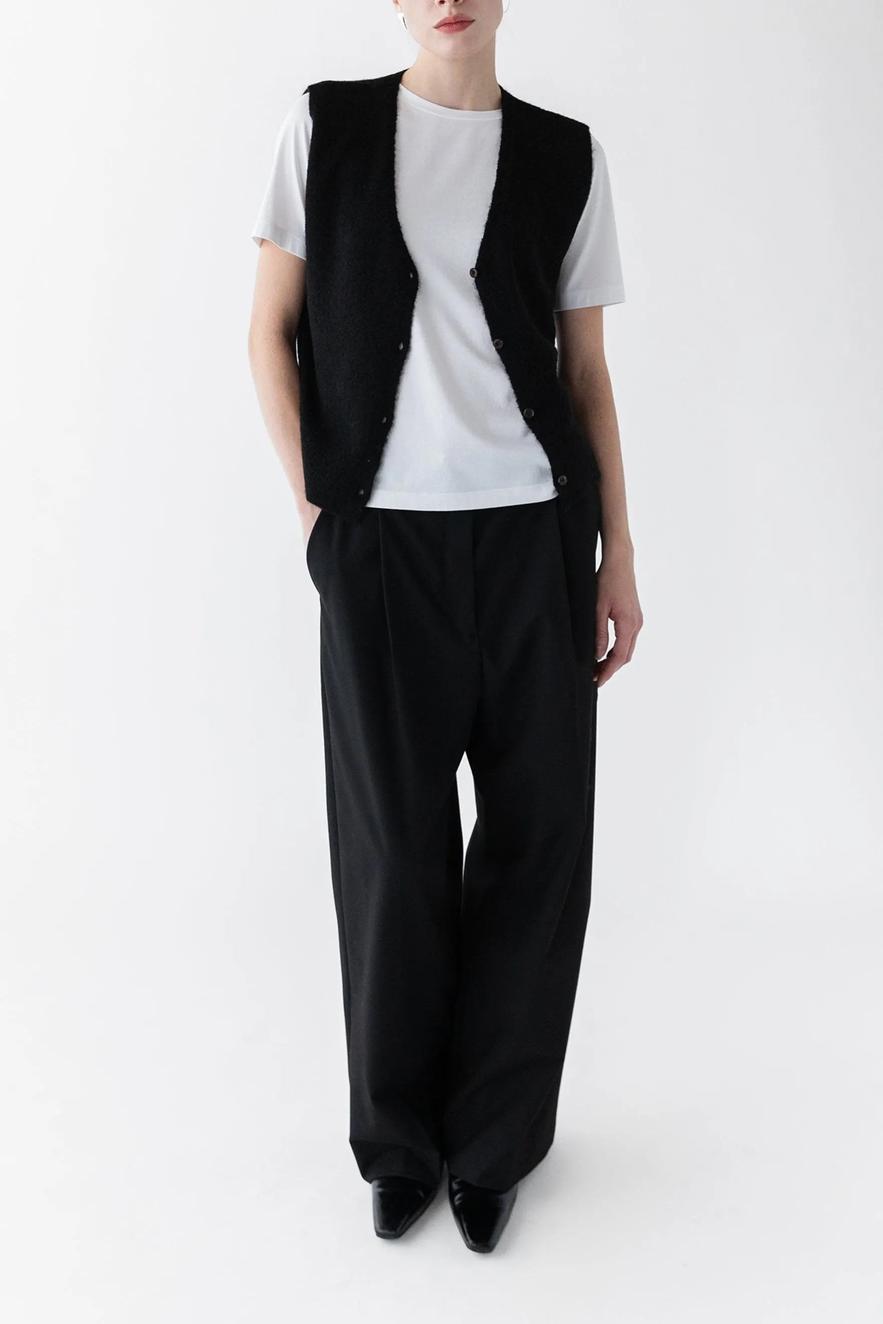 BUTTON FRONT SWEATER VEST