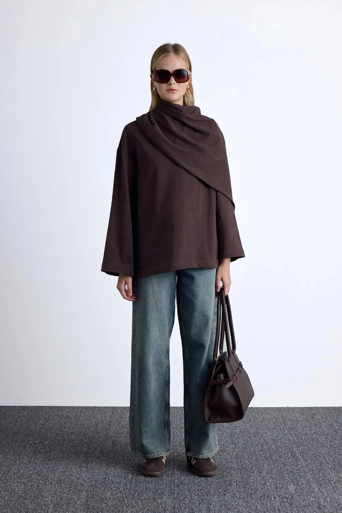 Premium Knit Scarf-Detail Blouse Brown