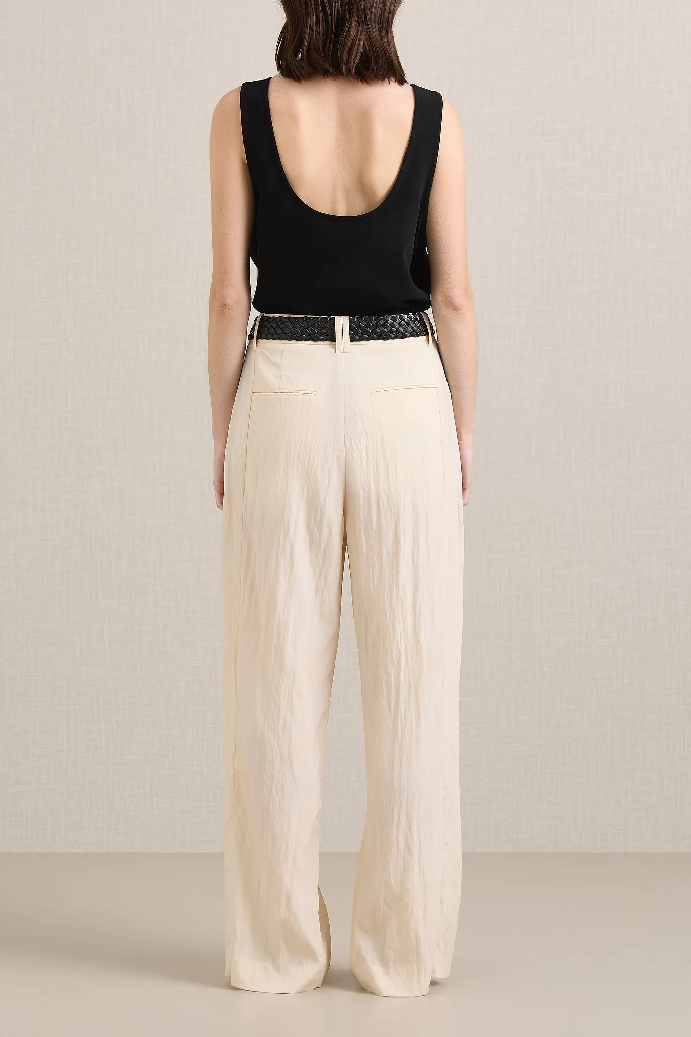 SLOANE TANK